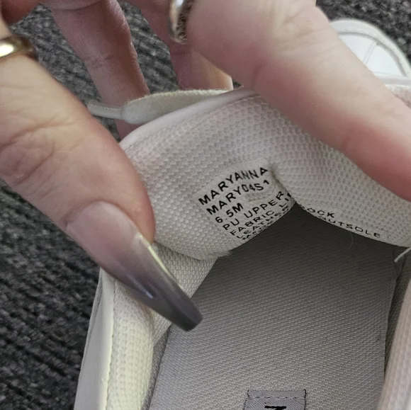 ✨️STEVE MADDEN MARYANNA WHITE CHUNKY SNEAKERS SIZE 6✨️ - Picture 7 of 9